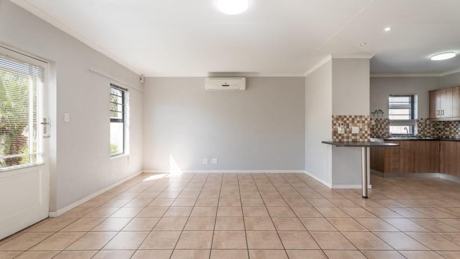 To Let 3 Bedroom Property for Rent in Rouxpark Western Cape